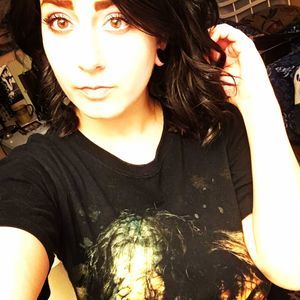 Meet your Posher, Kayla